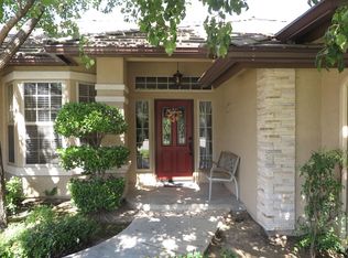 5812 Vista Finestra Dr, Bakersfield, CA 93306