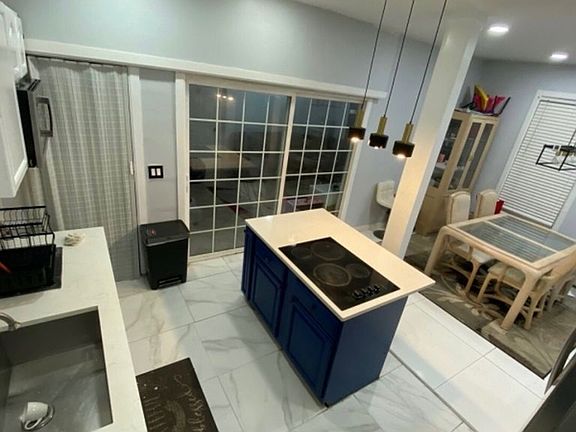 5th image of 7 Garfield Ave #2