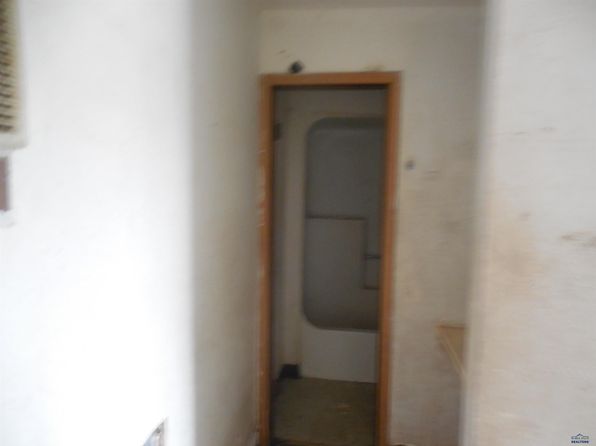 rapid-city-south-dakota-443051561 picture