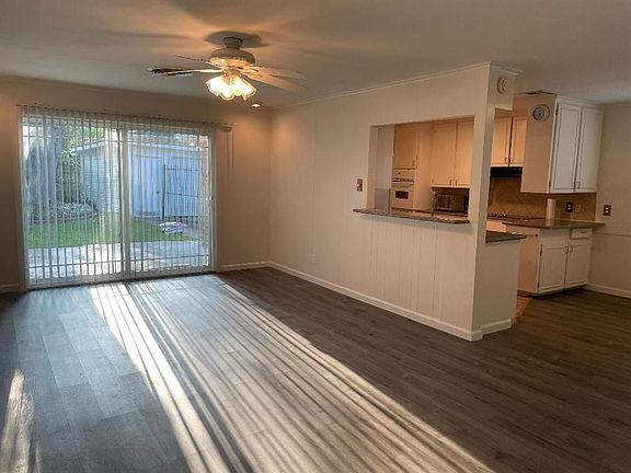 3rd image of 9014 Ilona Ln