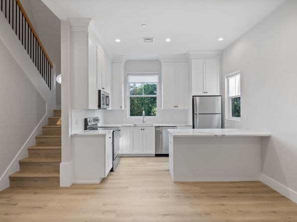 186 Bedford St UNIT 201