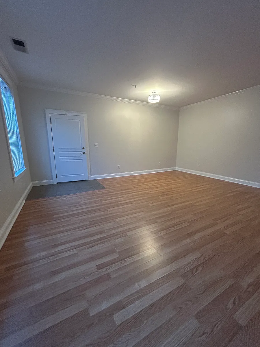 Building Photo - 444 E Freemason St #1B