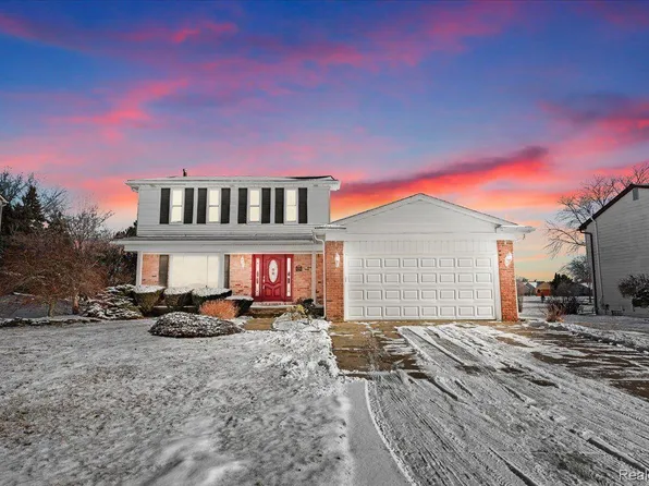 40528 Ladene Ln, Novi, MI 48375