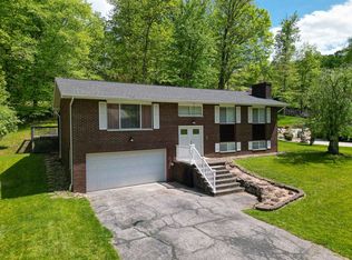 549 Shawnee Dr, Huntington, WV