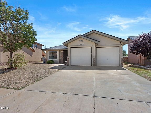 3rd image of 11828 Mesquite Lake Ln