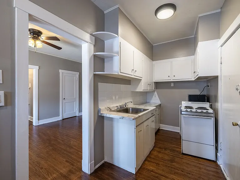 606 S 32nd Ave — Photo 36