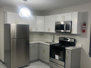 875 S 20th St #3, Newark, NJ 07108