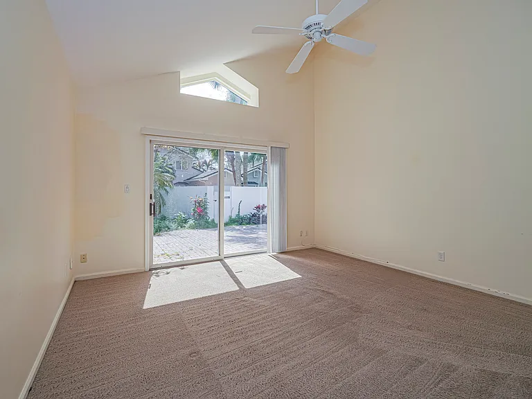 131 Peppertree Dr #21 — Photo 19