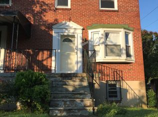 910 Cooks Ln, Baltimore, MD 21229