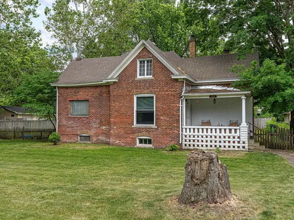 104 E Water St, Oxford, IN 47971