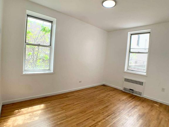 4th image of 510 Ovington Ave #1F