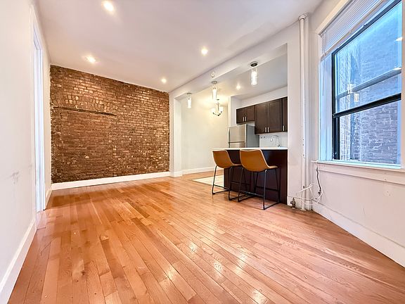 3rd image of 827 Nostrand Ave #6F