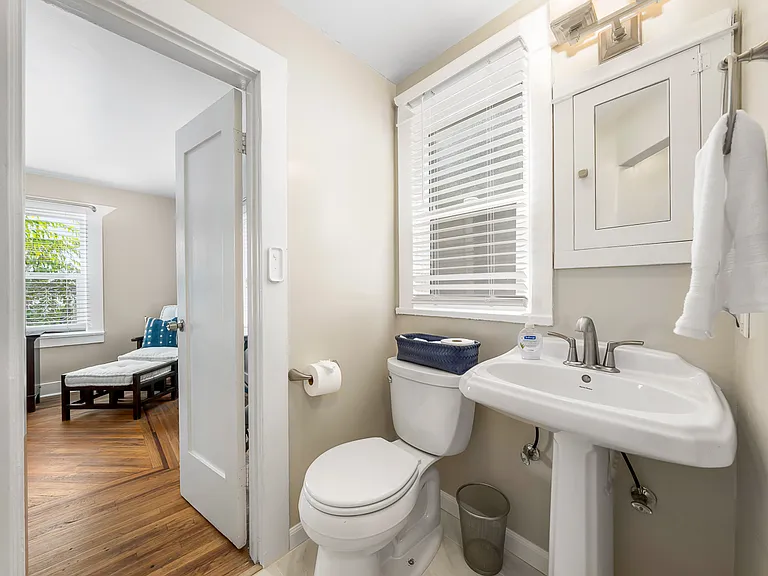 2631 1/2 Collier Ave — Photo 13