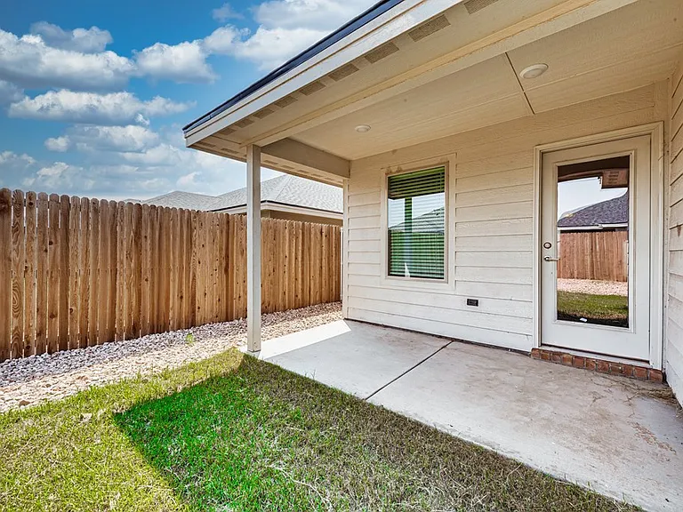 8207 E County Road 111 — Photo 21