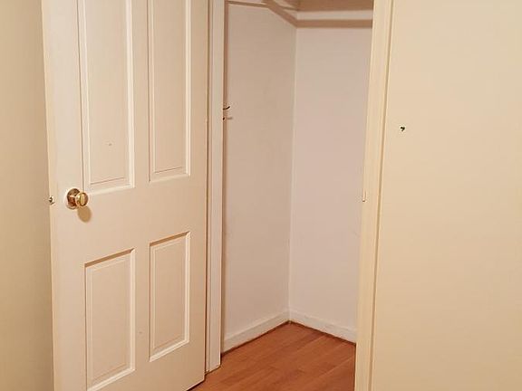 5th image of 7036 Green Forest Dr