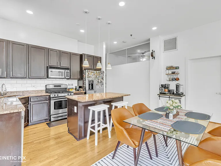 1 S Leavitt St #210 — Photo 19