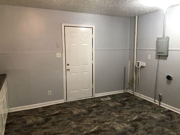 2nd image of 3212 Baltimore Ave