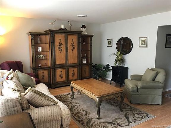3rd image of 283 Westbrook Dr