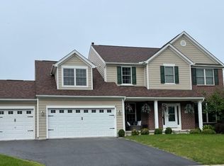 4819 Nadine Park Dr, Hilliard, OH 43026