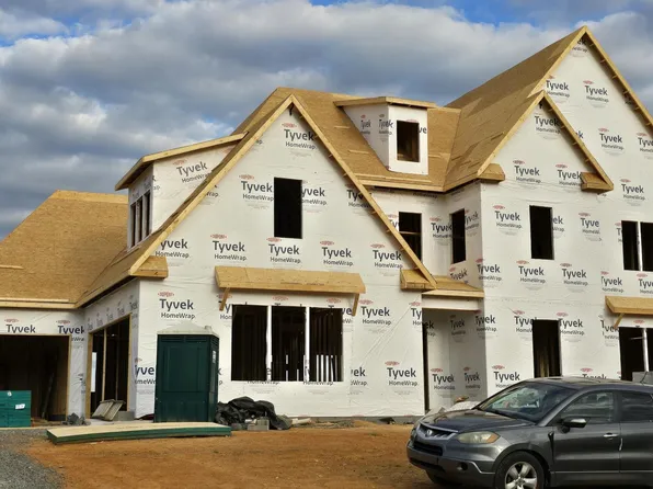 2262 Ridgeline Ct, Morristown, TN 37814