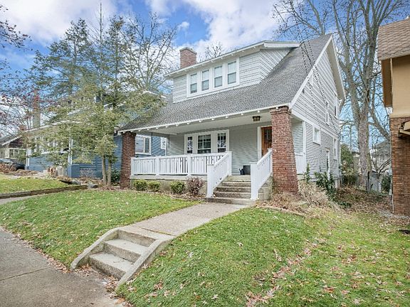 2nd image of 329 Gladstone Dr SE