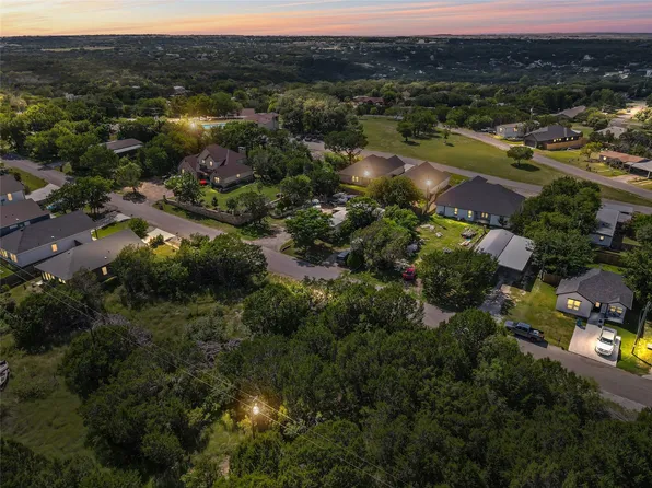 821 Pecos River Dr, Granbury, TX 76048