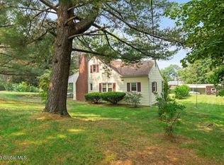 1 Cobbee Rd, Latham, NY 12110