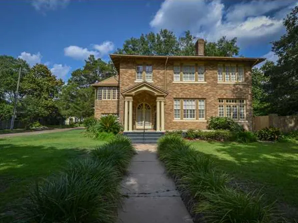 51 S Julia St, Mobile, AL 36604
