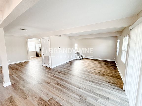 5th image of 3636 Alabama Ave NE