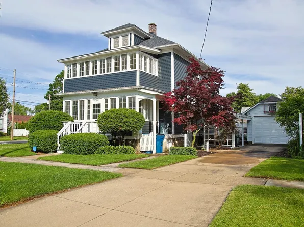 202 Center St, Huron, OH 44839