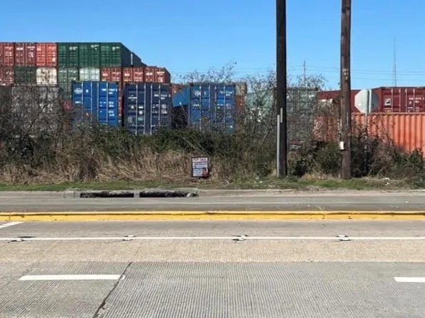 0 W Barbours Cut Blvd, La Porte, TX 77571