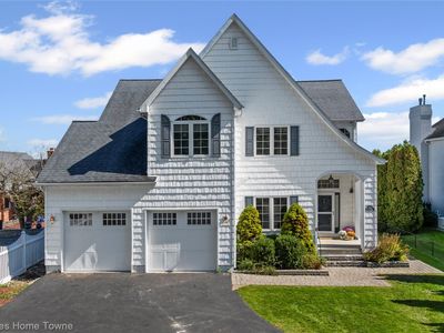 5802 Lakeshore Rd, Fort Gratiot, MI, 48059