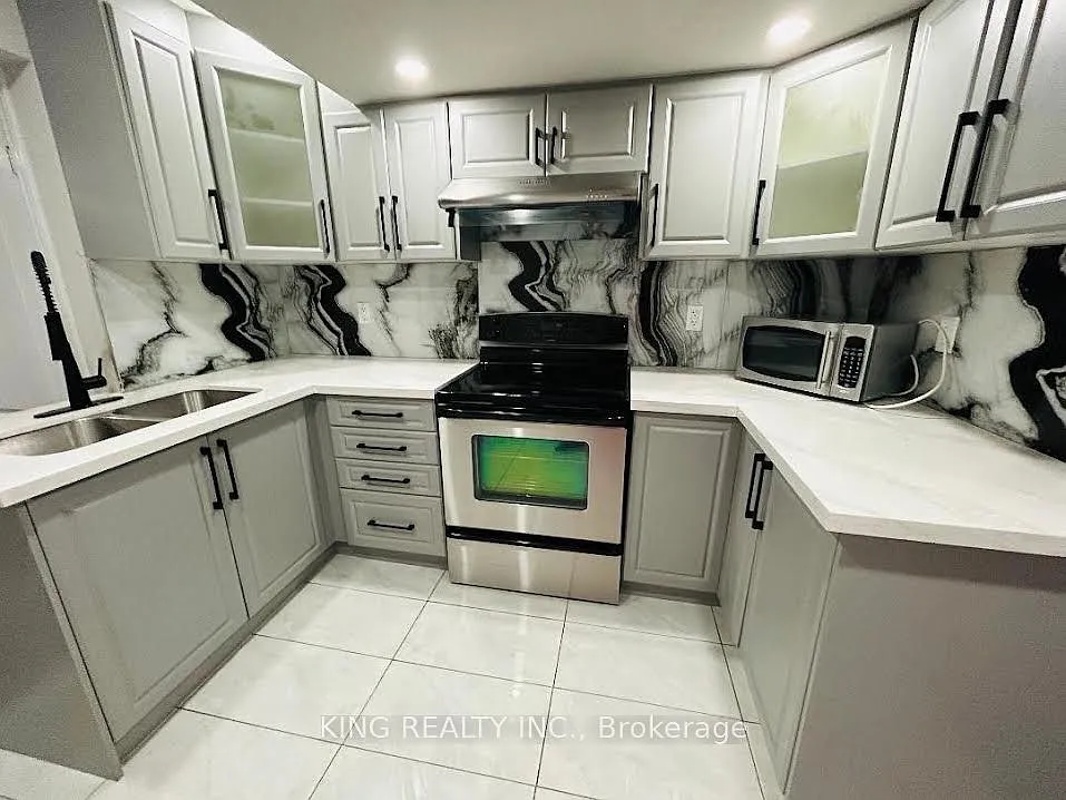 3 bed, $2,250 — Photo 2