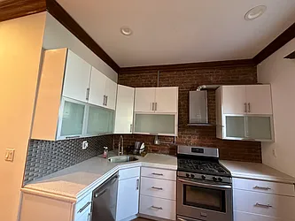 Rented by JB Mac Real Estate Inc.