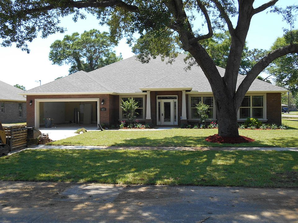 1st image of 653 Powell Dr