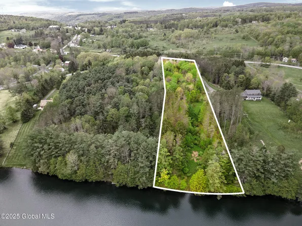 132 Lakeway Lane #M, Summit, NY 12175