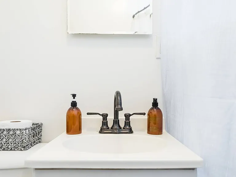 2304 Loy Ln — Photo 19