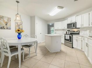 1215 Signal Point Dr, Jacksonville, FL 32225