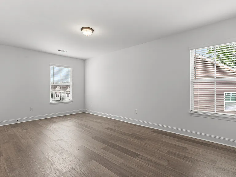 1645 Lateglow Way — Photo 19