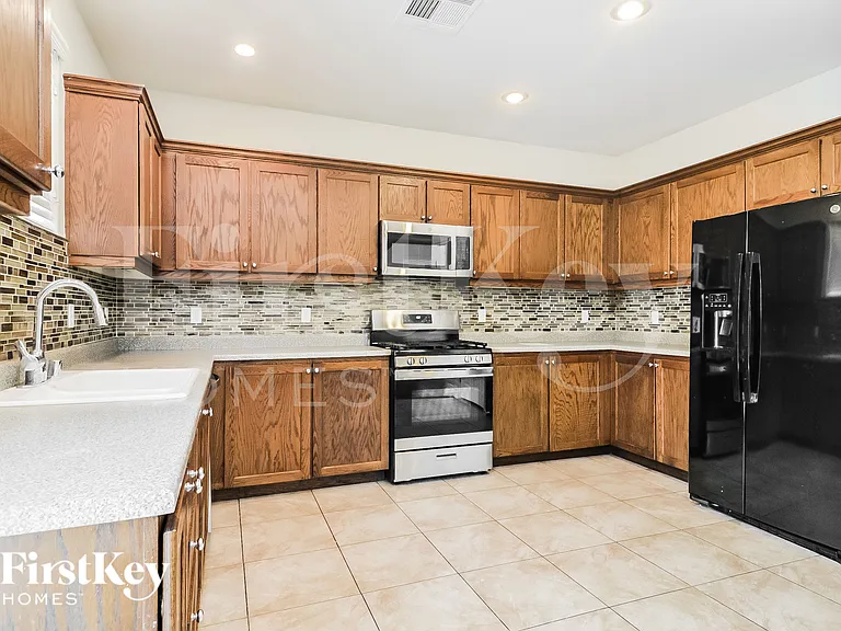 9742 Marcelline Ave — Photo 6