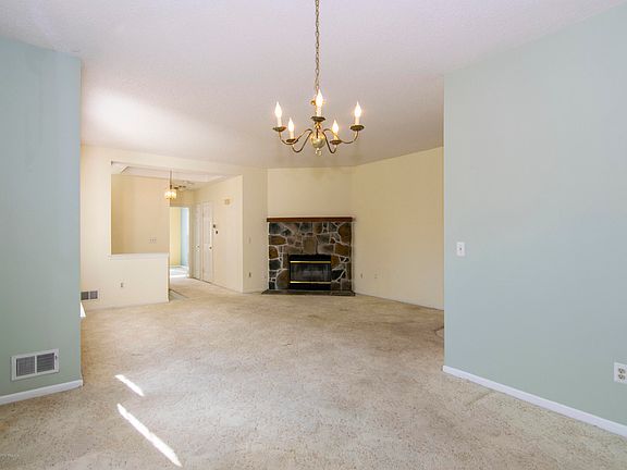 5th image of 154 Driftwood Dr