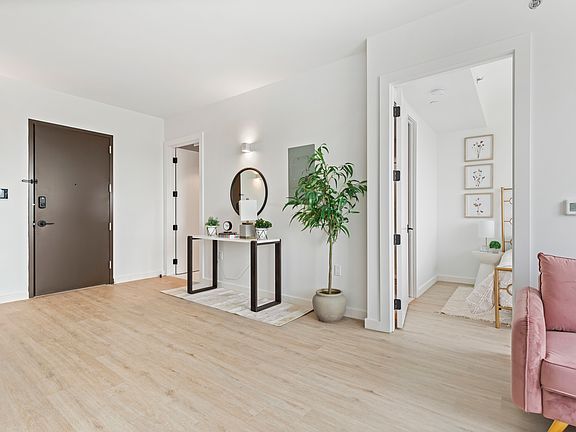 3rd image of 101 Bruckner Blvd #6I