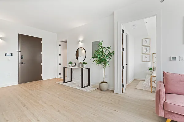 Rented by Nooklyn NYC LLC | media 12