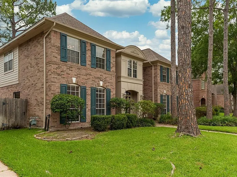 4007 N Beechwood Ct — Photo 8