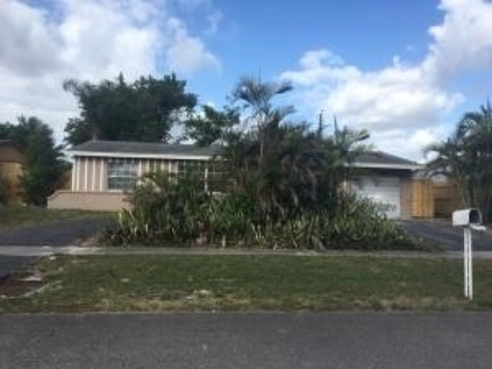 1st image of 1355 Meadowbrook Dr