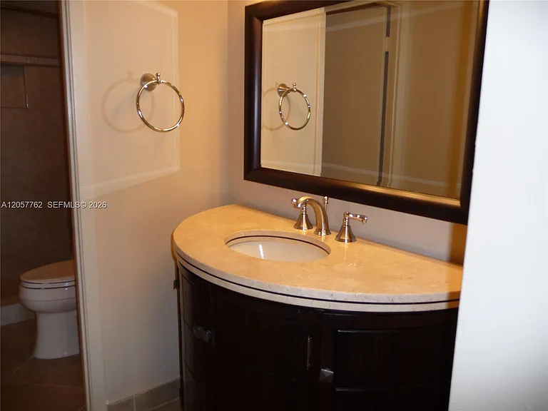 18071 Biscayne Blvd #603 — Photo 16
