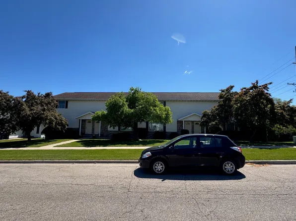 2018 Green Valley Dr #2024, Janesville, WI 53546