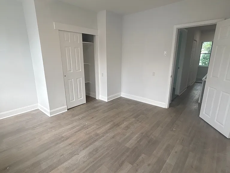 6412 Glenmore Ave — Photo 15