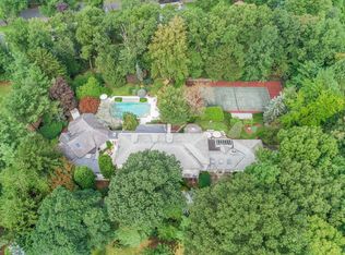 150 Hartshorn Dr, Short Hills, NJ 07078