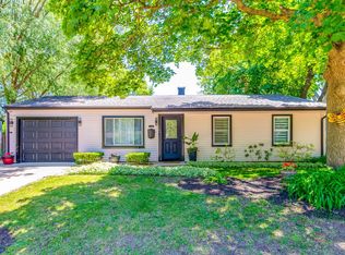 725 Russet Ln, Streamwood, IL 60107